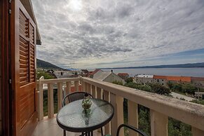 Apartments and Rooms LEA