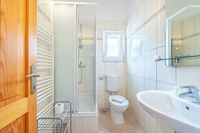 Apartments and Rooms LEA