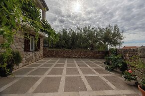 Apartments and Rooms LEA