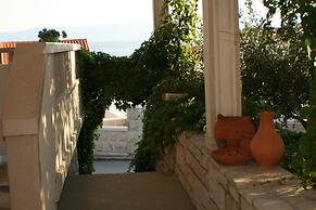 Apartments and Rooms LEA