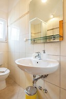 Apartments and Rooms LEA