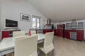 Apartments and Rooms LEA