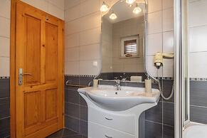 Apartments and Rooms LEA