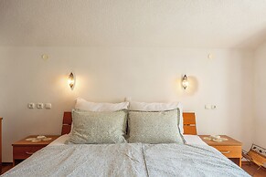 Apartments and Rooms LEA