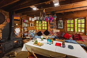 Larkhill Tipis and Yurts