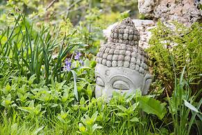 Larkhill Tipis and Yurts