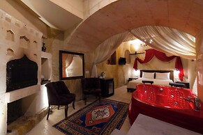 Tafana Cave & Stone Lodge