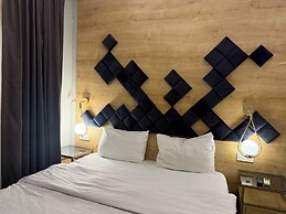 Lily Airport Otel