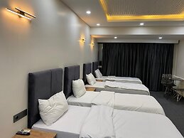 Lily Airport Otel
