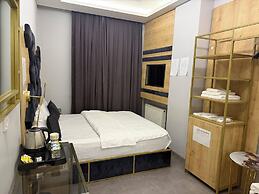 Lily Airport Otel