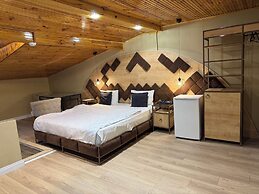Lily Airport Otel