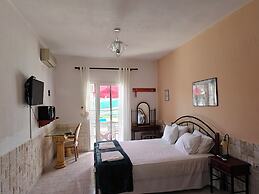 Villa Askamnia and Suites