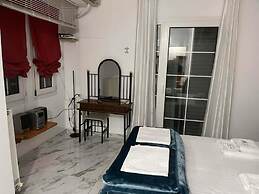 Villa Askamnia and Suites