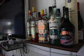 Villa Askamnia and Suites