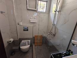 Villa Askamnia and Suites