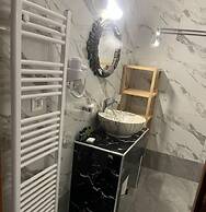 Villa Askamnia and Suites