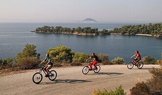 Villa Askamnia and Suites