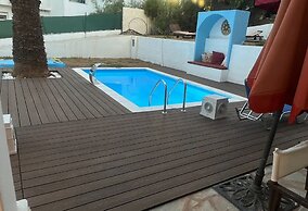 Villa Askamnia and Suites