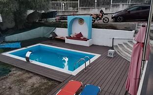 Villa Askamnia and Suites