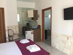 Villa Askamnia and Suites