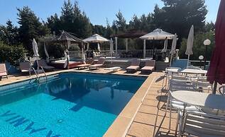 Villa Askamnia and Suites