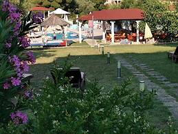 Villa Askamnia and Suites