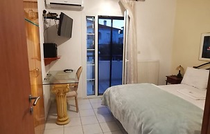 Villa Askamnia and Suites