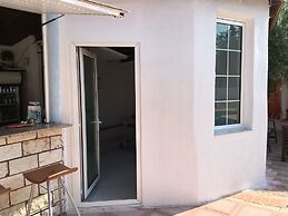 Villa Askamnia and Suites