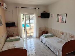 Villa Askamnia and Suites