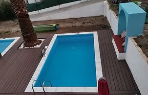 Villa Askamnia and Suites