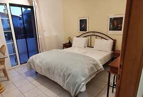 Villa Askamnia and Suites