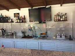 Villa Askamnia and Suites