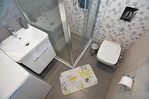 Apartment Small Oasis