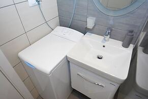 Apartment Small Oasis