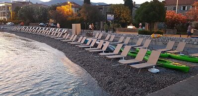 Apartment Small Oasis