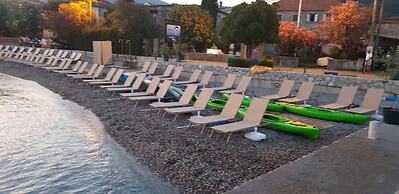 Apartment Small Oasis