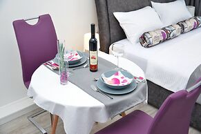 Apartment Small Oasis