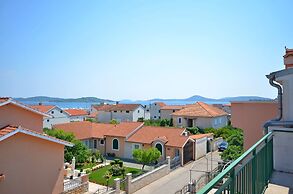 Apartments and Room Zinka