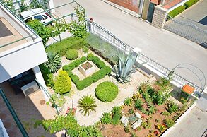 Apartments and Room Zinka