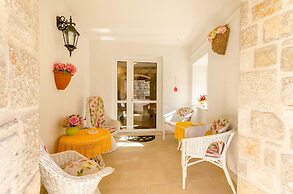 House Stone House in Center