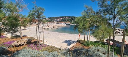 House Stone House in Center