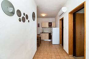 Apartments Crljenko