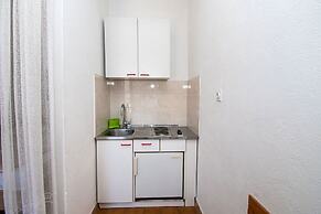 Apartments Crljenko