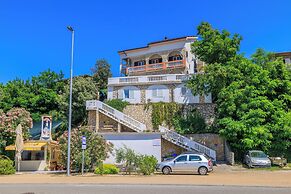 Apartments Albina