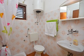 Apartment and Room Ivica