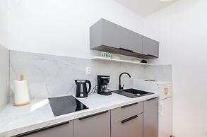 Apartments Jakov