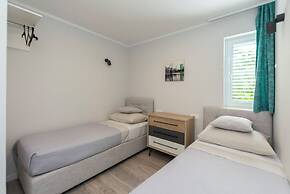 Apartments Adriatic Blue With Pool