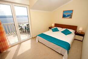 Apartments Adriatic Blue With Pool