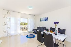 Apartments Villa V