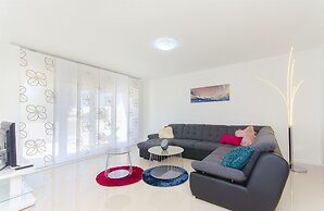 Apartments Villa V